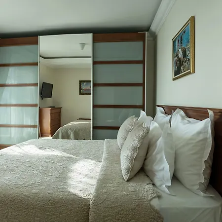 Azimut Hotel-3